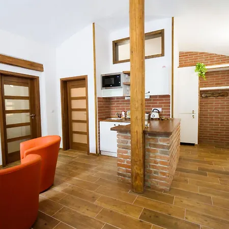 13 Prizemi 1 Apartment Sec